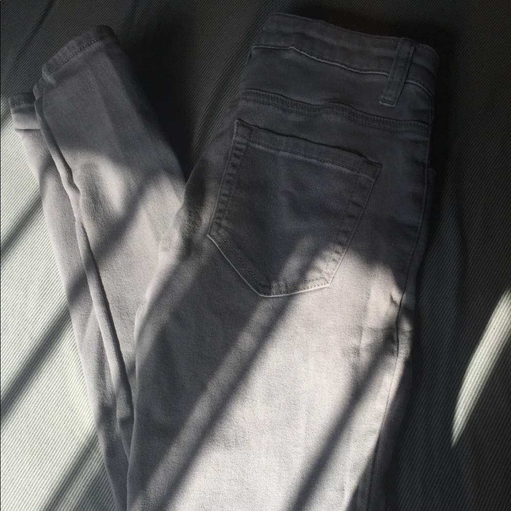 Forever 21 grey skinny jeans